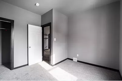 3127 W Garfield Ave #3129, Milwaukee, WI 53208 - Photo 8