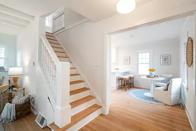 5039 N Woodruff Ave, Whitefish Bay, WI 53217 - Photo 2