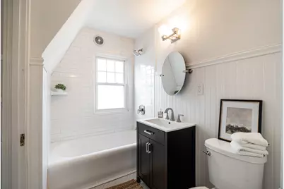 5039 N Woodruff Ave, Whitefish Bay, WI 53217 - Photo 26