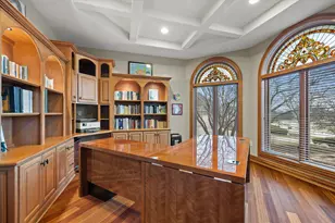 915 N Evergreen Circle, Hartland, WI 53029 - Photo 12