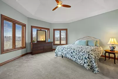 915 N Evergreen Cir, Hartland, WI 53029 - Photo 26