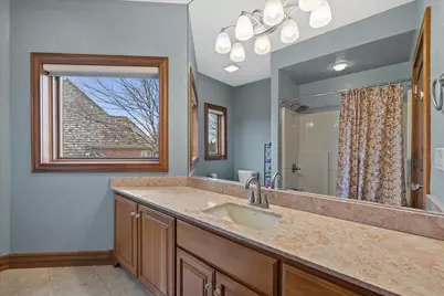 915 N Evergreen Cir, Hartland, WI 53029 - Photo 28