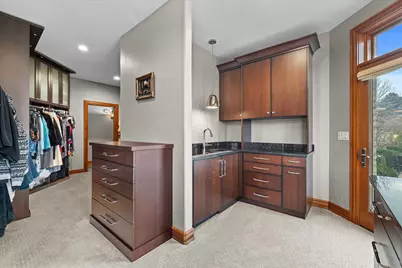 915 N Evergreen Cir, Hartland, WI 53029 - Photo 20