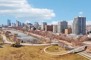 1983 N Summit Ave, Milwaukee, WI 53202 - Photo 30