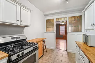 1983 N Summit Ave, Milwaukee, WI 53202 - Photo 16