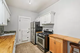 1983 N Summit Ave, Milwaukee, WI 53202 - Photo 14