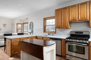 13737 N Lake Shore Dr, Mequon, WI 53097 - Photo 8