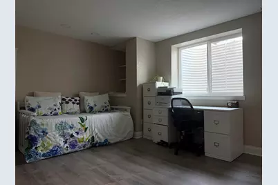 13737 N Lake Shore Dr, Mequon, WI 53097 - Photo 32