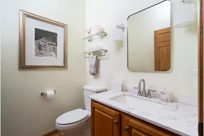 13737 N Lake Shore Dr, Mequon, WI 53097 - Photo 24