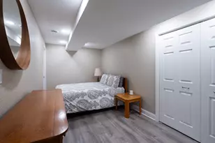 13737 N Lake Shore Dr, Mequon, WI 53097 - Photo 34