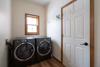 13737 N Lake Shore Dr, Mequon, WI 53097 - Photo 18