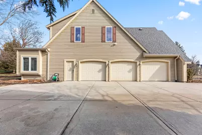 19930  Keswick Ct, Brookfield, WI 53045 - Photo 58