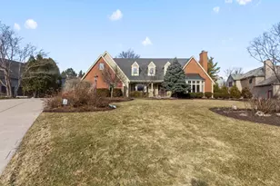 19930 Keswick Ct, Brookfield, WI 53045 - Photo 2