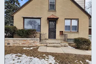 4235 W Fairmount Ave, Milwaukee, WI 53209 - Photo 2