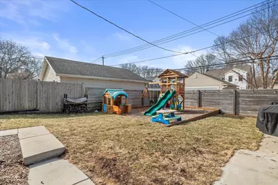 5423 N Santa Monica Blvd, Whitefish Bay, WI 53217 - Photo 40