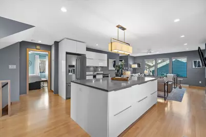 5423 N Santa Monica Blvd, Whitefish Bay, WI 53217 - Photo 12