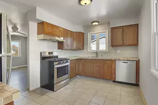 8415 14th Ave, Kenosha, WI 53143 - Photo 6