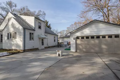 W229S8600  Big Bend Dr, Vernon, WI 53103 - Photo 1