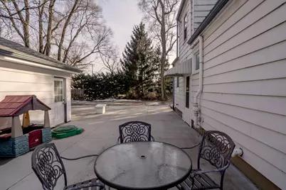 W229S8600  Big Bend Dr, Vernon, WI 53103 - Photo 4