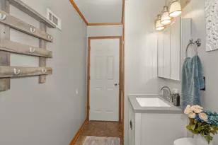 W229S8600 Big Bend Dr, Vernon, WI 53103 - Photo 10