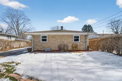 5114  Ruby Ave, Racine, WI 53402 - Photo 4