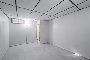 4019 W College Ave, Franklin, WI 53221 - Photo 24