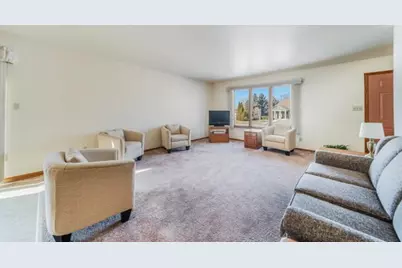 2501  Carmen Ave, Sheboygan, WI 53081 - Photo 8