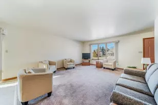 2501 Carmen Ave, Sheboygan, WI 53081 - Photo 8