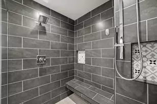 344 E Clarence St, Milwaukee, WI 53207 - Photo 34