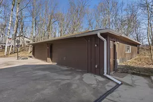 332 Glenview Ln, Grafton, WI 53024 - Photo 40