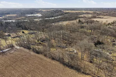 332  Glenview Ln, Grafton, WI 53024 - Photo 56