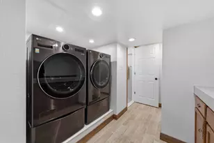 332 Glenview Ln, Grafton, WI 53024 - Photo 28