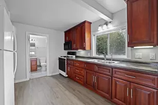 N55W34691 Lake Dr, Oconomowoc, WI 53066 - Photo 4