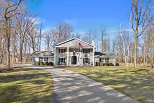 712 W Shady Ln, Mequon, WI 53097 - Photo 4