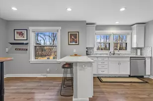 712 W Shady Ln, Mequon, WI 53097 - Photo 14