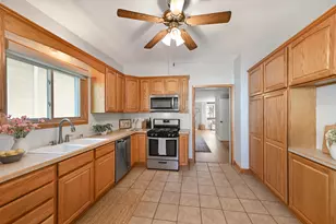 226 E Rosedale Ave, Milwaukee, WI 53207 - Photo 16