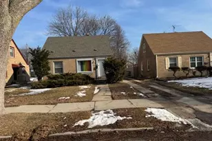 4448 W Leon Terrace, Milwaukee, WI 53216 - Photo 2