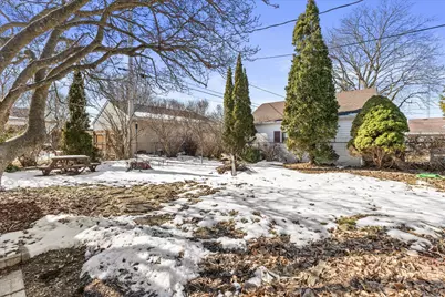 821  Lombard Ave, Racine, WI 53402 - Photo 18