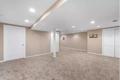 20305  Downing Ct, Brookfield, WI 53045 - Photo 12