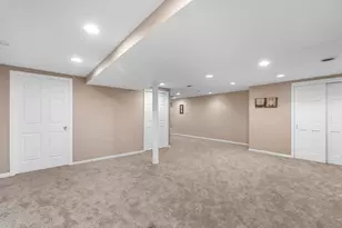 20305 Downing Ct, Brookfield, WI 53045 - Photo 12