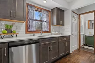 4430 N Brookfield Rd, Brookfield, WI 53045 - Photo 16