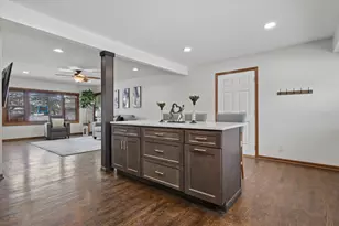 4430 N Brookfield Rd, Brookfield, WI 53045 - Photo 14