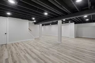 4430 N Brookfield Rd, Brookfield, WI 53045 - Photo 24