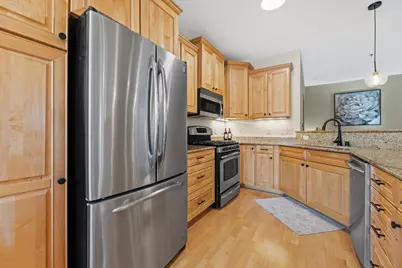 18825  Madeline Ln #D, Brookfield, WI 53045 - Photo 6