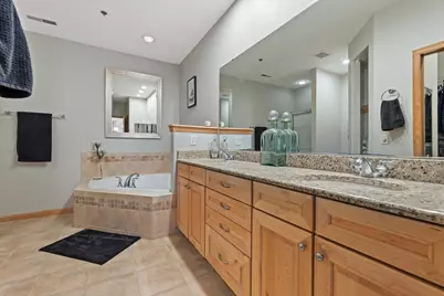 18825  Madeline Ln #D, Brookfield, WI 53045 - Photo 22