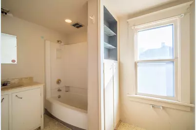 1432 W Washington St, West Bend, WI 53095 - Photo 18