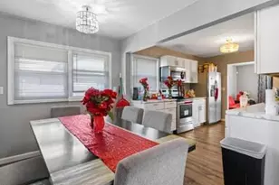 6918 W Grantosa Dr, Milwaukee, WI 53218 - Photo 2