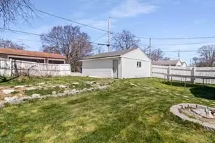 6918 W Grantosa Dr, Milwaukee, WI 53218 - Photo 10