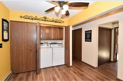 4502 S Greenridge Cir, Greenfield, WI 53220 - Photo 22