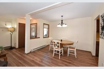 4502 S Greenridge Cir, Greenfield, WI 53220 - Photo 10